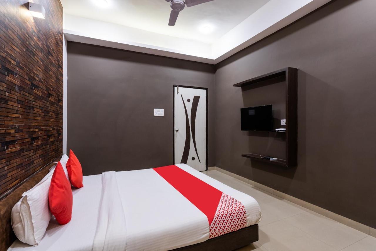 Oyo Hotel Badri Inn & Yatri Niwas Джабалпур Экстерьер фото
