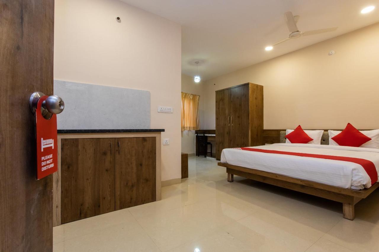 Oyo Hotel Badri Inn & Yatri Niwas Джабалпур Экстерьер фото