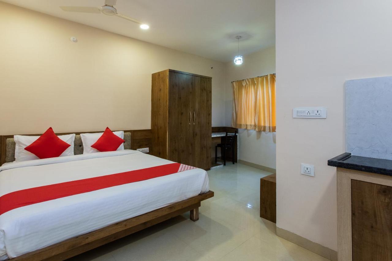 Oyo Hotel Badri Inn & Yatri Niwas Джабалпур Экстерьер фото