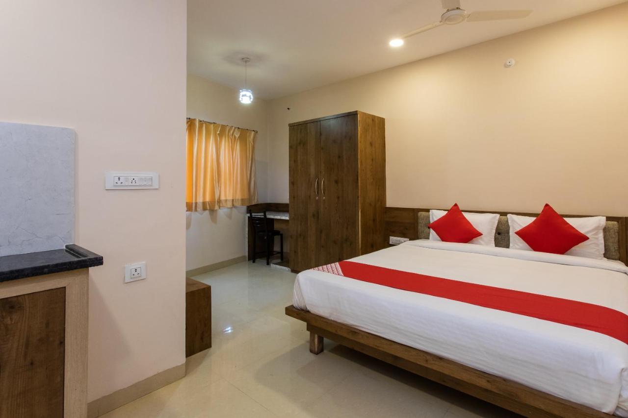 Oyo Hotel Badri Inn & Yatri Niwas Джабалпур Экстерьер фото
