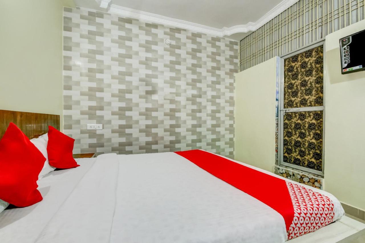 Oyo Hotel Badri Inn & Yatri Niwas Джабалпур Экстерьер фото